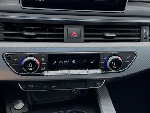 Used 2018 Audi A5 2.0T Premium image 12