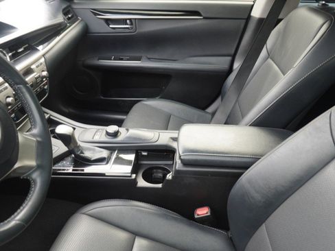 Used 2018 Lexus ES 350 w/ Accessory Package 2 image 7