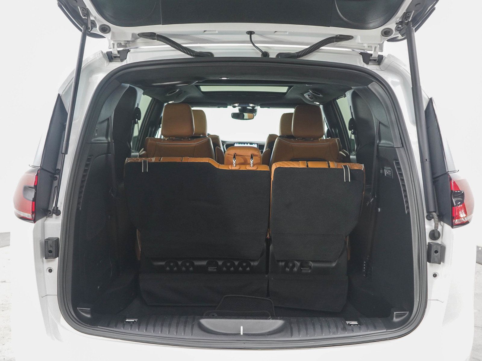 Used 2022 Chrysler Pacifica Pinnacle AWD/4WD image 19