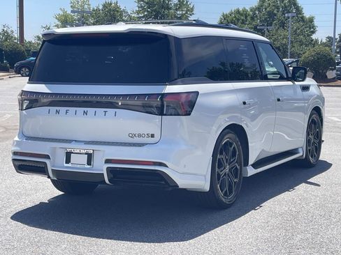 Used 2026 INFINITI QX80 4WD w/ Sport Exterior Package image 4