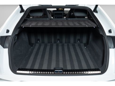 Used 2024 Lamborghini Urus S AWD/4WD image 9