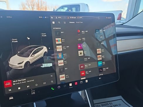 Used 2020 Tesla Model 3 Standard Range Plus image 46