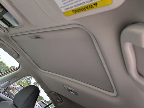 Certified 2025 Subaru Crosstrek 2.0i Premium image 18