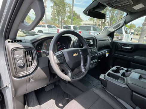 New 2025 Chevrolet Silverado 1500 Custom image 10