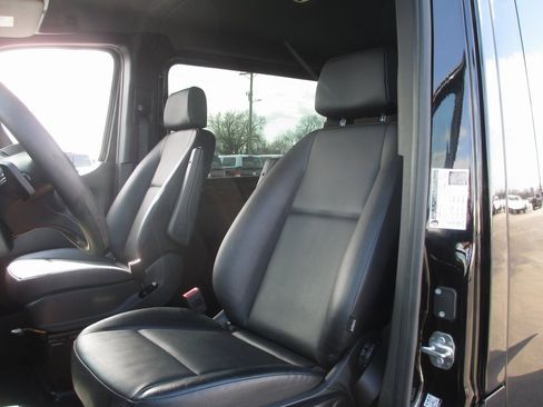 Used 2024 Mercedes-Benz Sprinter 144 Cargo image 17