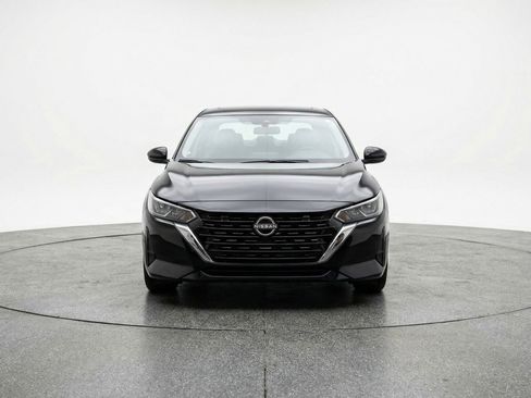 Used 2025 Nissan Sentra SV FWD image 2