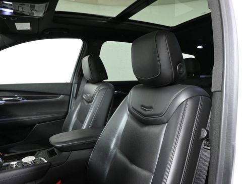 Used 2020 Cadillac XT6 Sport AWD/4WD image 4