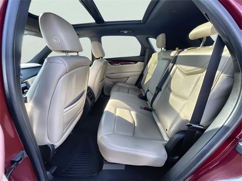 Used 2017 Cadillac XT5 Luxury w/ Driver Awareness Package image 27