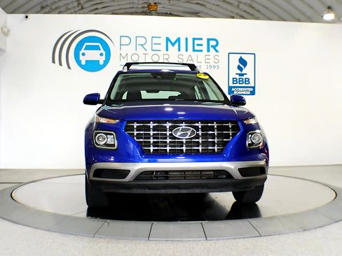 Used 2021 Hyundai Venue SEL image 8