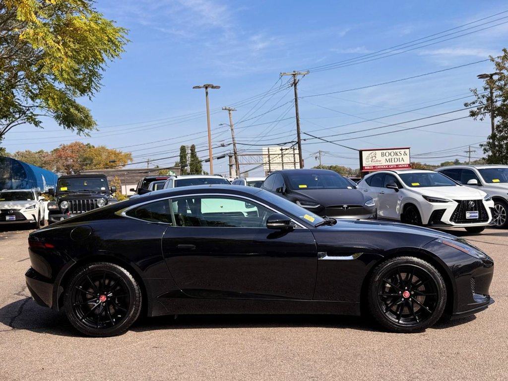 Used 2020 Jaguar F-TYPE Coupe RWD image 7