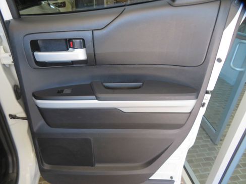 Used 2019 Toyota Tundra SR5 w/ TRD Off Road Package image 28