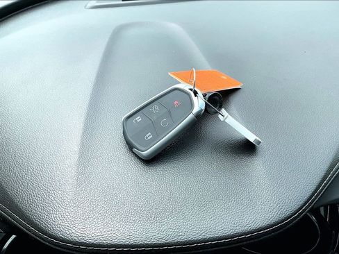 Used 2021 Buick Encore GX Preferred w/ Cold Weather Comfort Package FWD image 12