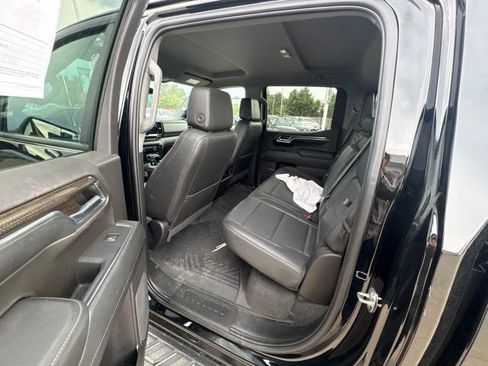 Used 2024 Chevrolet Silverado 1500 LT Trail Boss w/ Convenience Package II AWD/4WD image 9