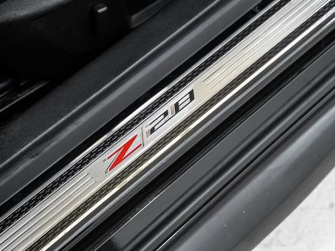 Used 2015 Chevrolet Camaro Z/28 image 25