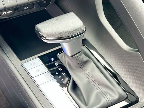 New 2026 Hyundai Elantra SE FWD image 16