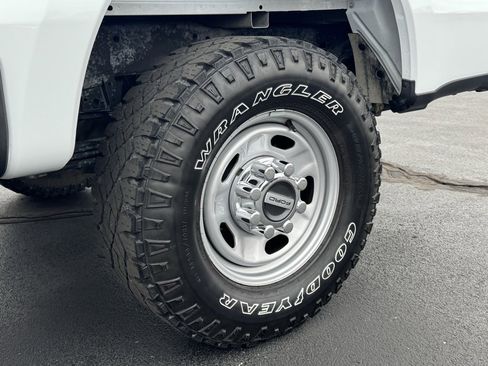 Used 2024 Ford F250 XL w/ XL Off-Road Package image 30