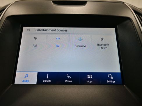 Used 2020 Ford Edge SEL w/ Cold Weather Package AWD/4WD image 14