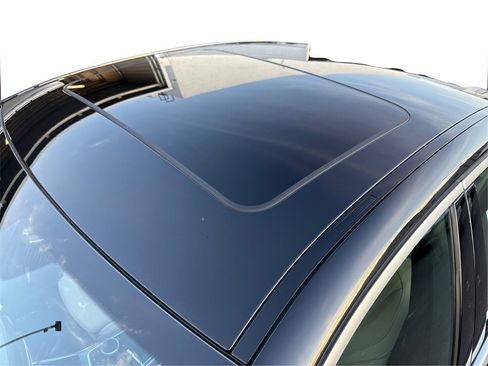 New 2026 BMW 330i Sedan w/ Premium Package image 12