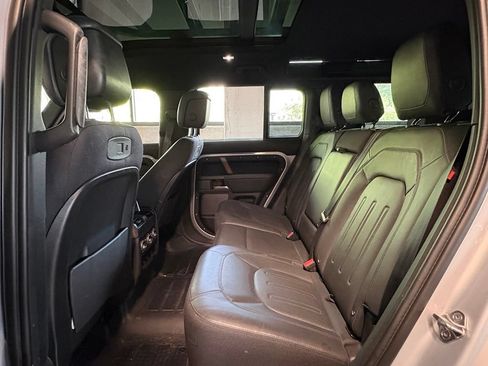 Used 2022 Land Rover Defender 110 X AWD/4WD image 13