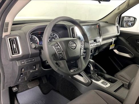New 2026 Nissan Frontier SV w/ Tow Package image 8
