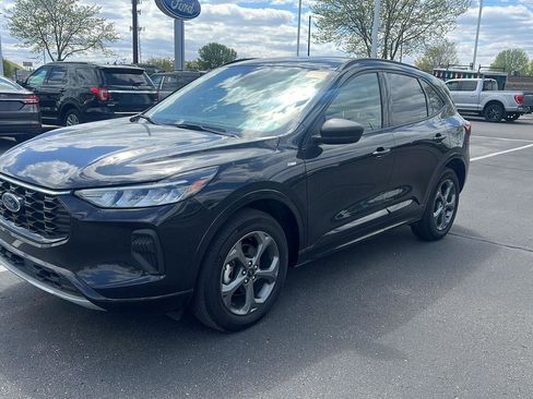 Used 2024 Ford Escape ST-Line w/ Tech Pack #1 AWD/4WD image 13