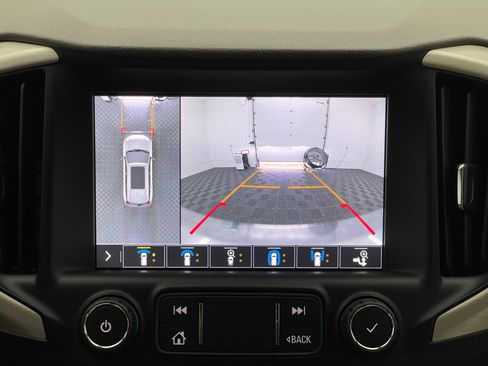 Used 2020 GMC Terrain Denali w/ Denali Premium Package AWD/4WD image 4