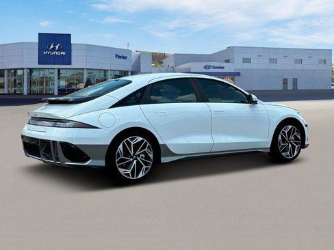 New 2025 Hyundai Ioniq 6 SEL image 8