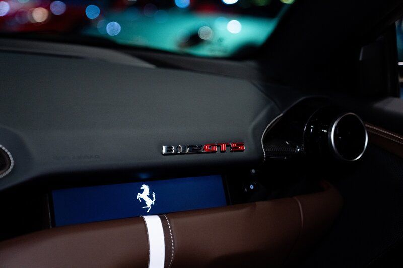 Used 2023 Ferrari 812 GTS RWD image 17