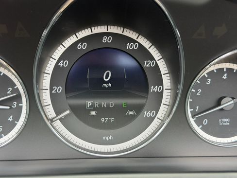 Used 2013 Mercedes-Benz E 350 Cabriolet image 19