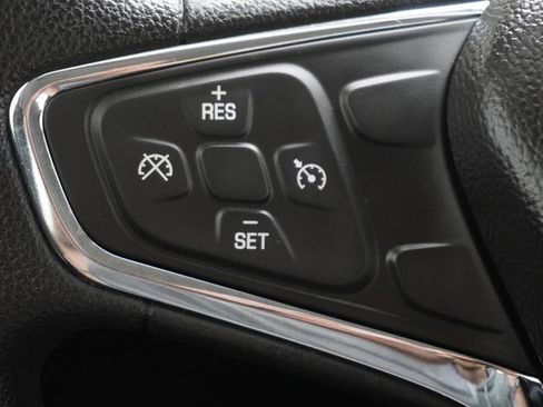 Used 2017 Chevrolet Cruze LT w/ Convenience Package FWD image 20