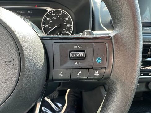 Used 2021 Nissan Rogue SV FWD image 14