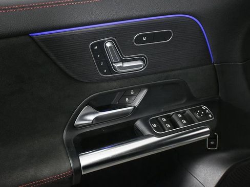 Certified 2023 Mercedes-Benz GLA 250 4MATIC image 9