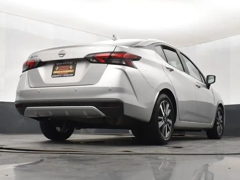 Used 2025 Nissan Versa SV FWD image 13
