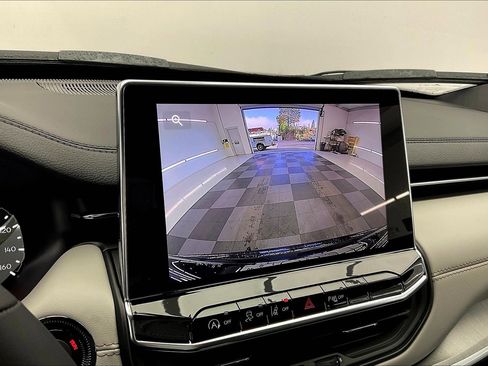 New 2026 Jeep Compass Limited image 13