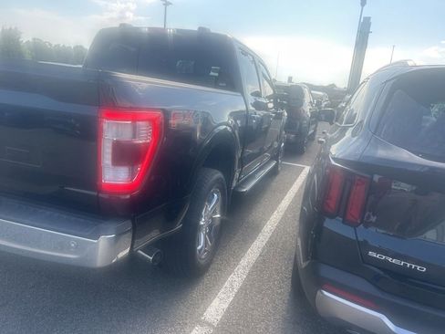 Used 2021 Ford F150 Lariat AWD/4WD image 4