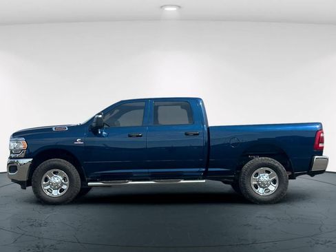 Used 2024 RAM 3500 Tradesman w/ Towing Technology Group AWD/4WD image 9