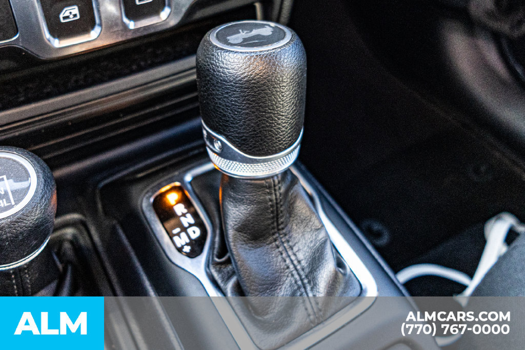 Used 2022 Jeep Wrangler Sport AWD/4WD image 40
