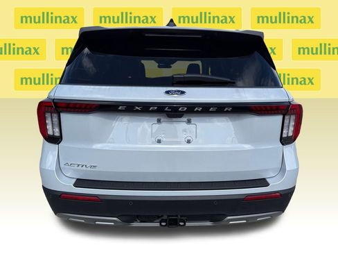 New 2026 Ford Explorer Active w/ Active Comfort Package RWD image 14