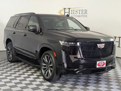 Used 2023 Cadillac Escalade Sport AWD/4WD image 2