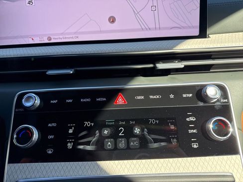 New 2026 Genesis GV80 2.5T Prestige image 23