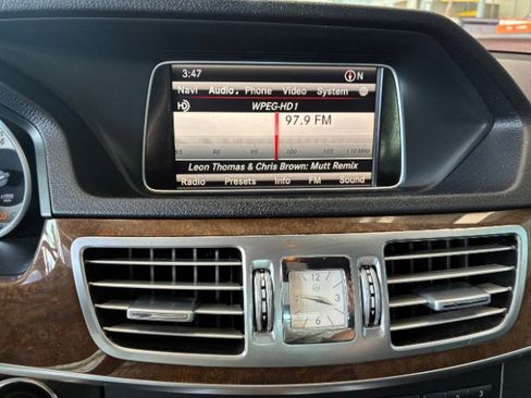 Used 2014 Mercedes-Benz E 350 4MATIC w/ Premium 1 Package image 22