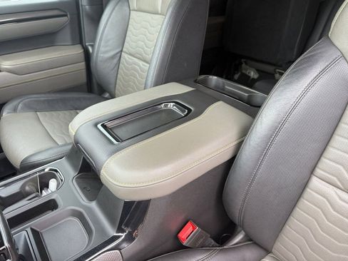 Used 2022 Chevrolet Silverado 1500 ZR2 image 25