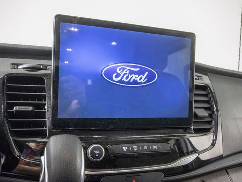 Used 2024 Ford Transit 350 XLT RWD image 23