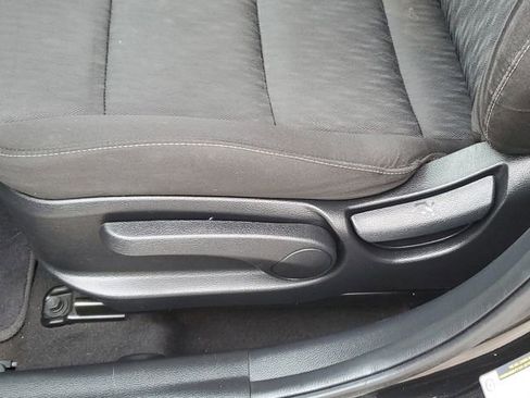 Used 2016 Kia Forte LX image 21