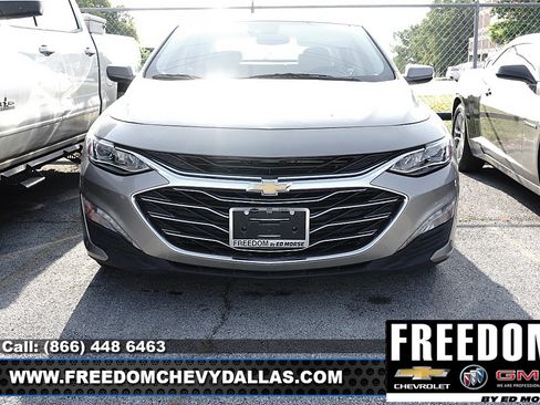 Used 2024 Chevrolet Malibu LT FWD image 3