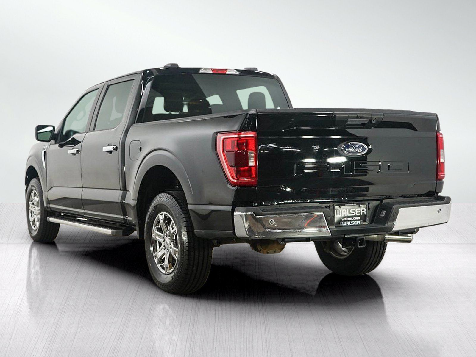 Used 2023 Ford F150 XLT w/ XTR Package AWD/4WD image 3