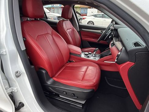 Used 2019 Alfa Romeo Stelvio Sport w/ Quick Order Package 22K Sport RWD image 50