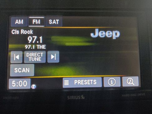 Used 2016 Jeep Wrangler Unlimited Rubicon AWD/4WD image 25