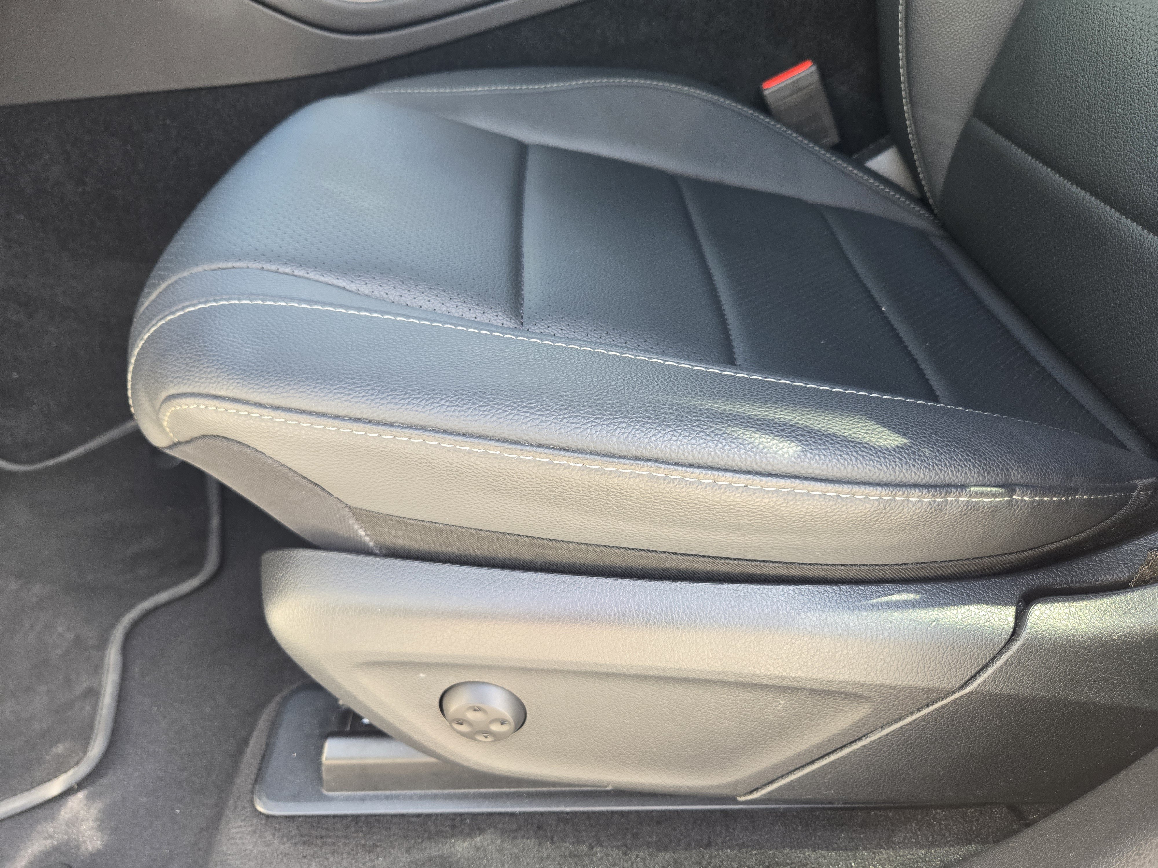 Used 2026 Mercedes-Benz GLE 350 4MATIC image 25
