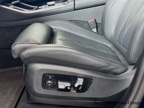 Used 2025 BMW X5 M60i AWD/4WD image 20